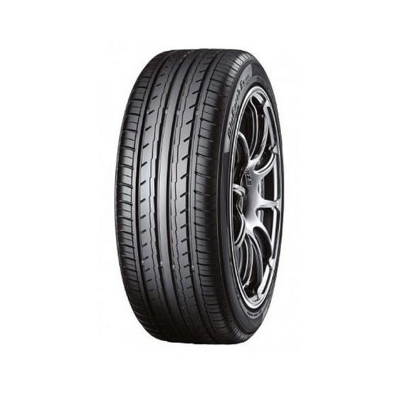 YOKOHAMA BLUEARTH ES32 XL 215/55 R17 94V